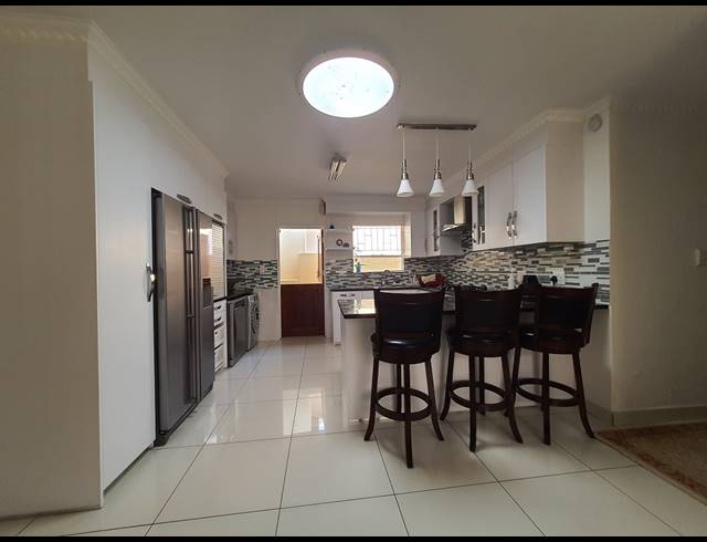 3 BEDROOM CLUSTER RENTED IN HALFWAY GARDENS